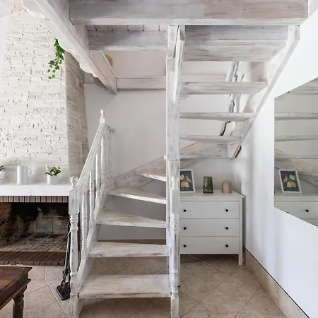 Aphrodite's Nest Holiday home