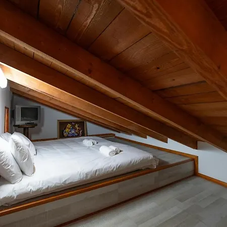 Aphrodite's Nest Holiday home *